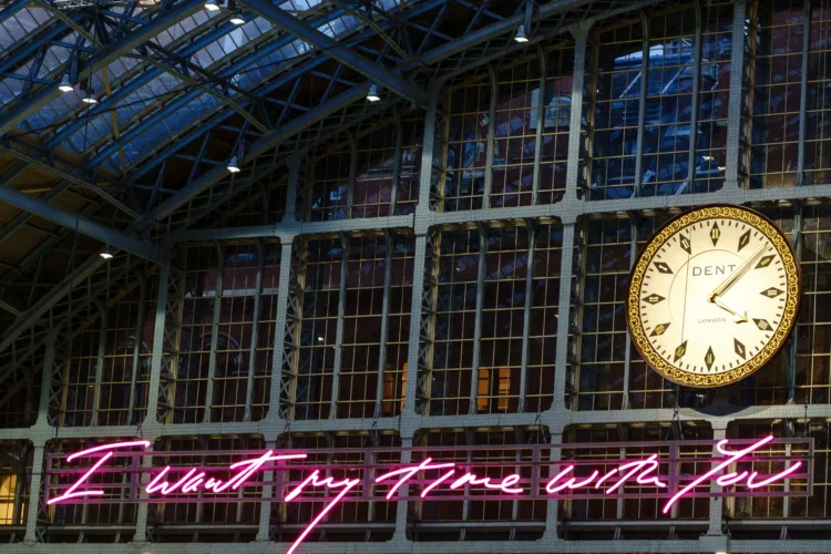 Set clocks back Saturday night